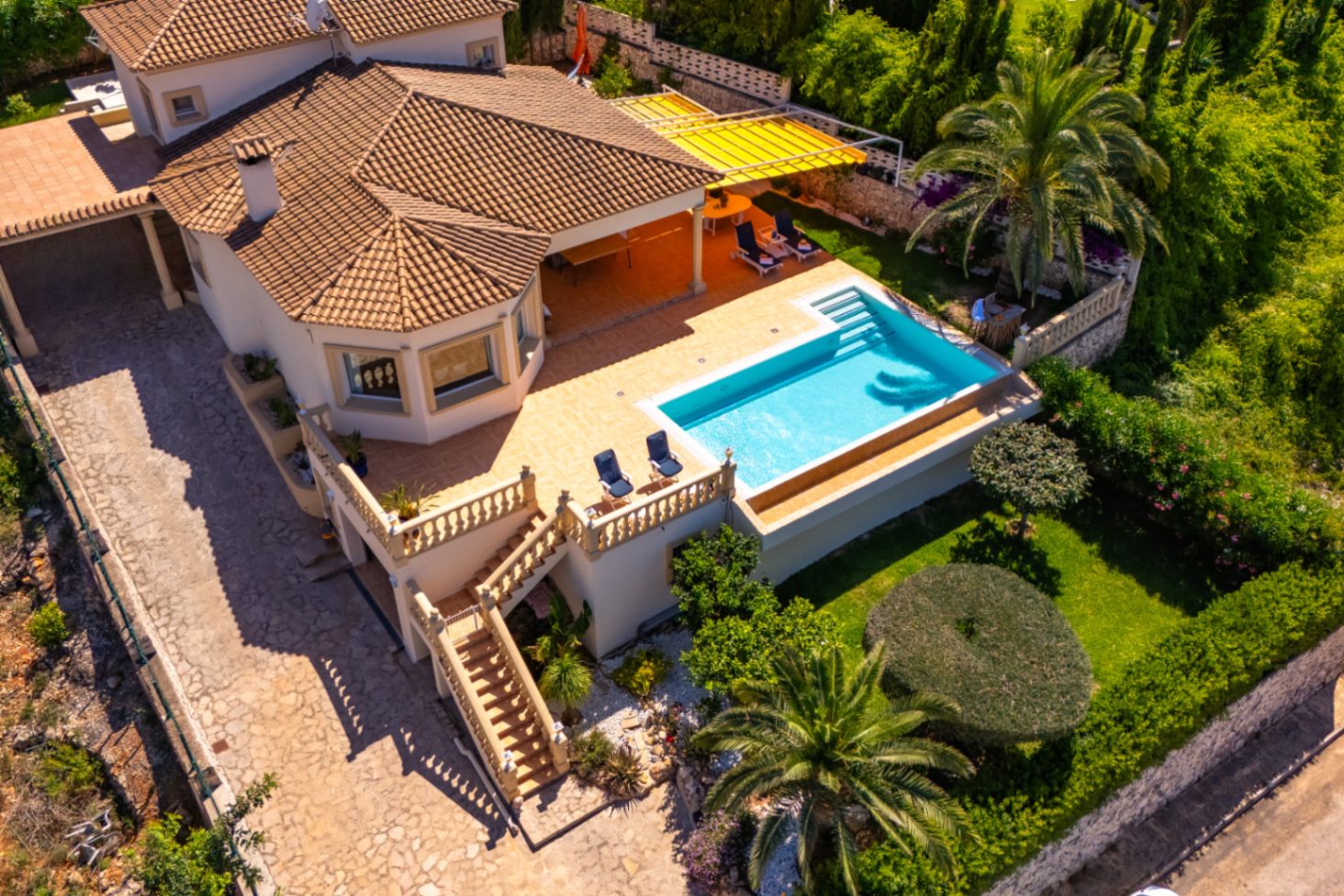 Villa with Infinity Pool & 180° Sea Views in Denia