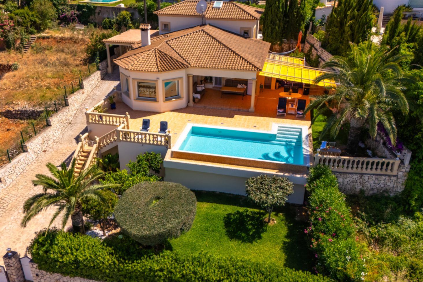 Villa with Infinity Pool & 180° Sea Views in Denia