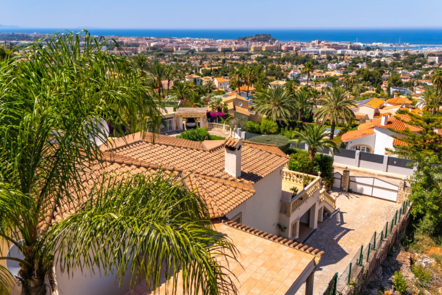 Villa with Infinity Pool & 180° Sea Views in Denia