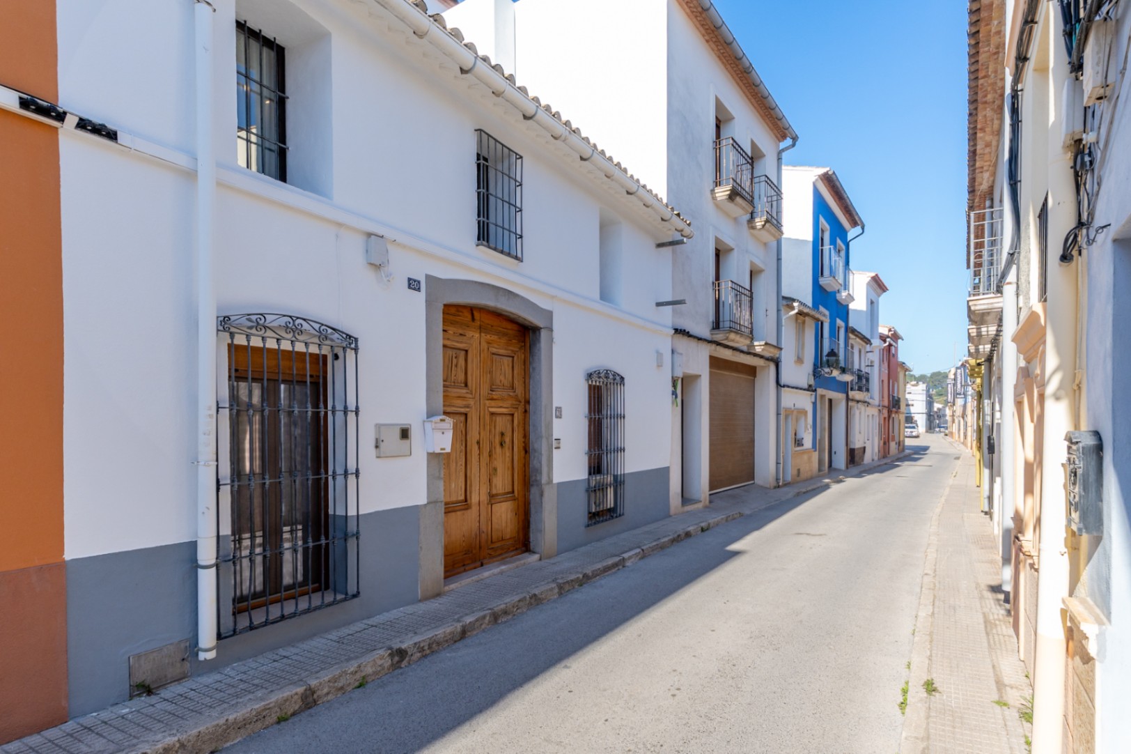 Traditional Townhouse for Sale in Jalón