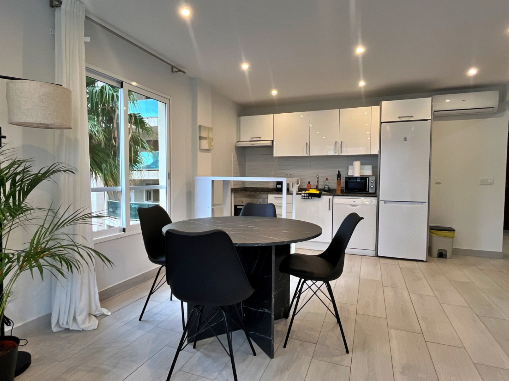 Apartamento de 2 habitaciones renovado, a 150 m de la playa
