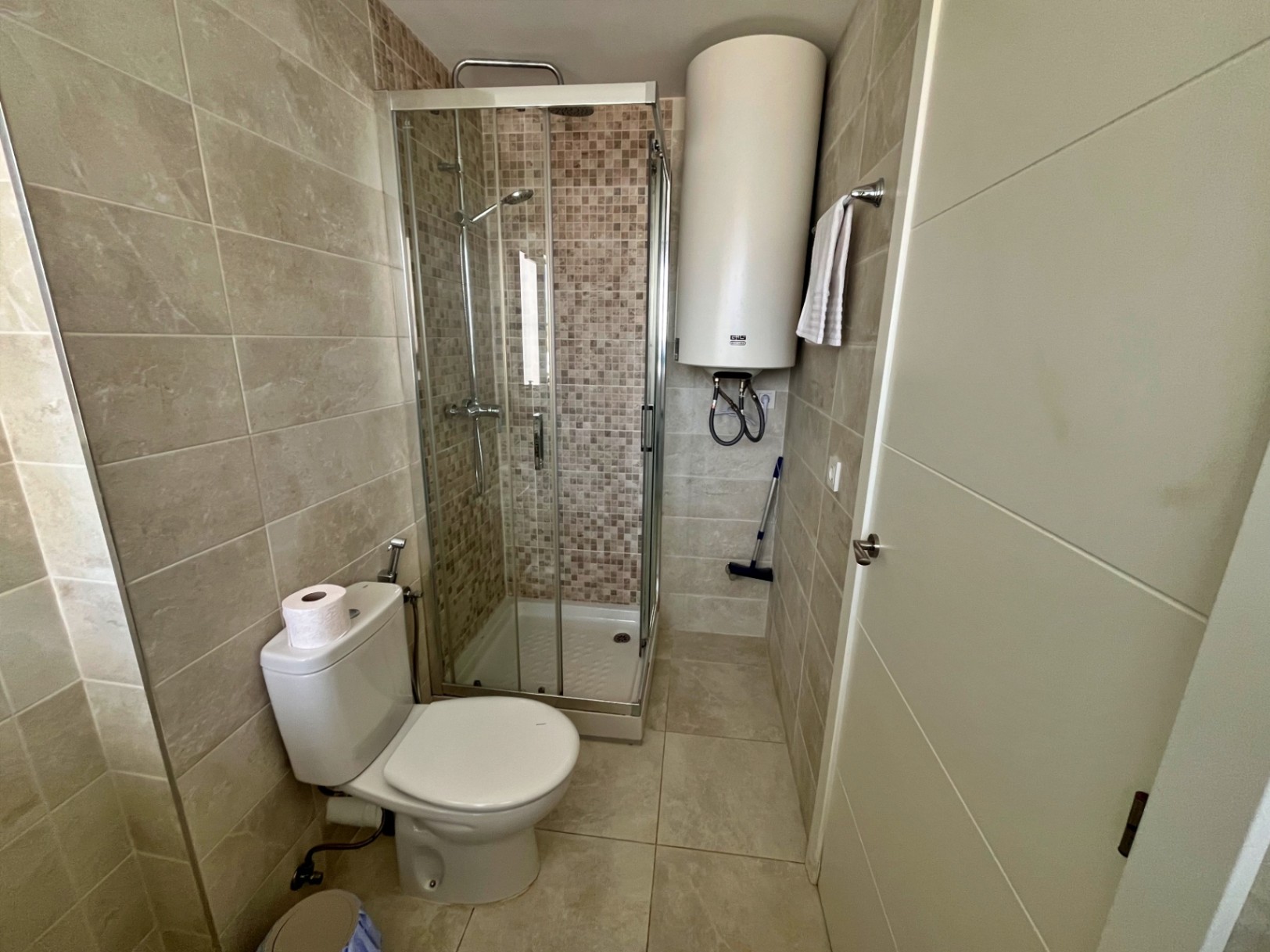 Apartamento de 2 habitaciones renovado, a 150 m de la playa