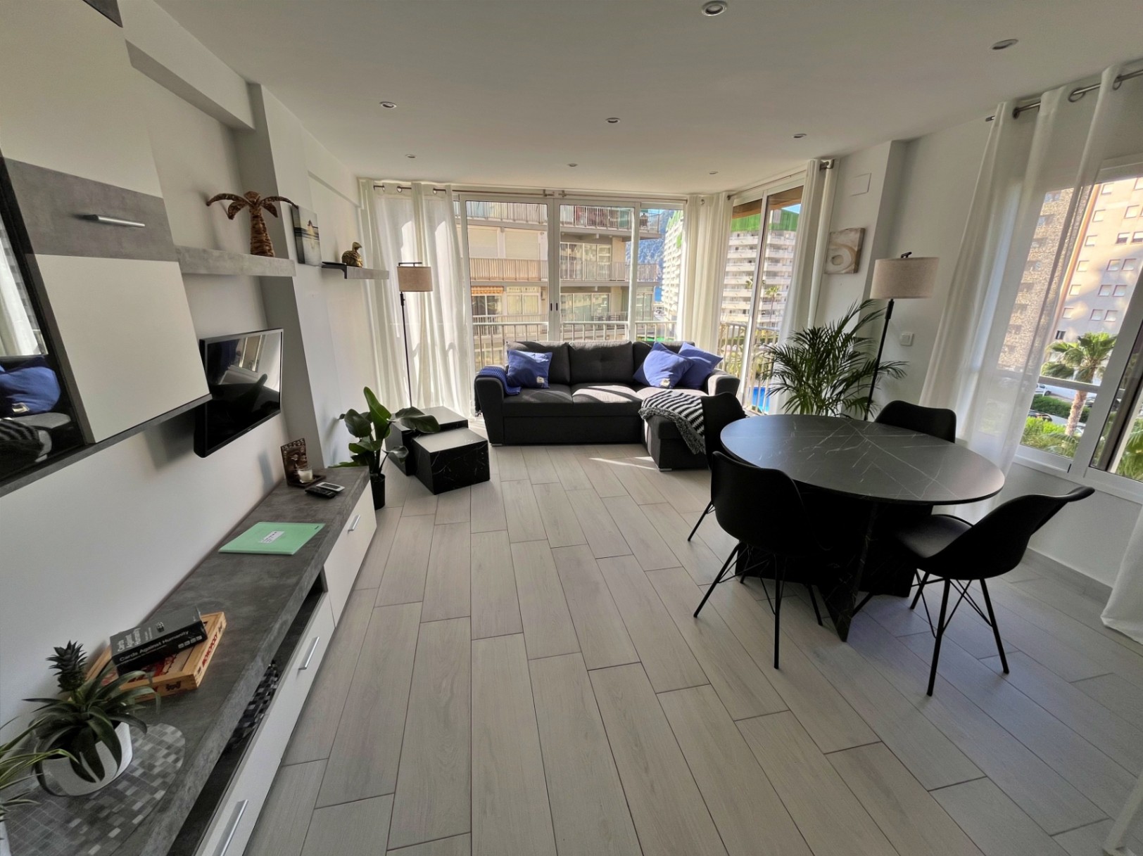 Apartamento de 2 habitaciones renovado, a 150 m de la playa
