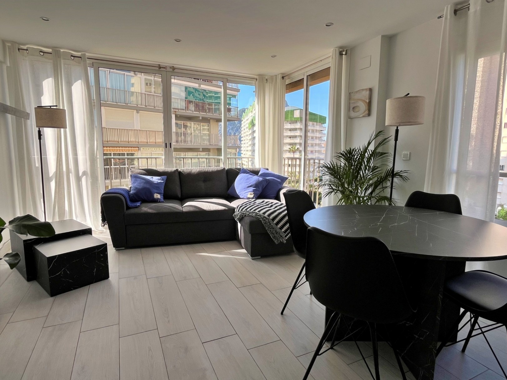 Apartamento de 2 habitaciones renovado, a 150 m de la playa