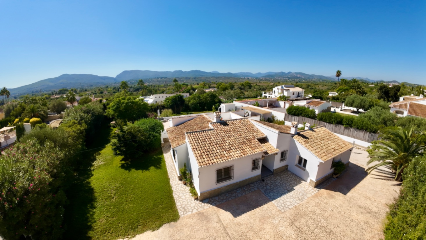 Villa for Sale in Jávea – Montgó