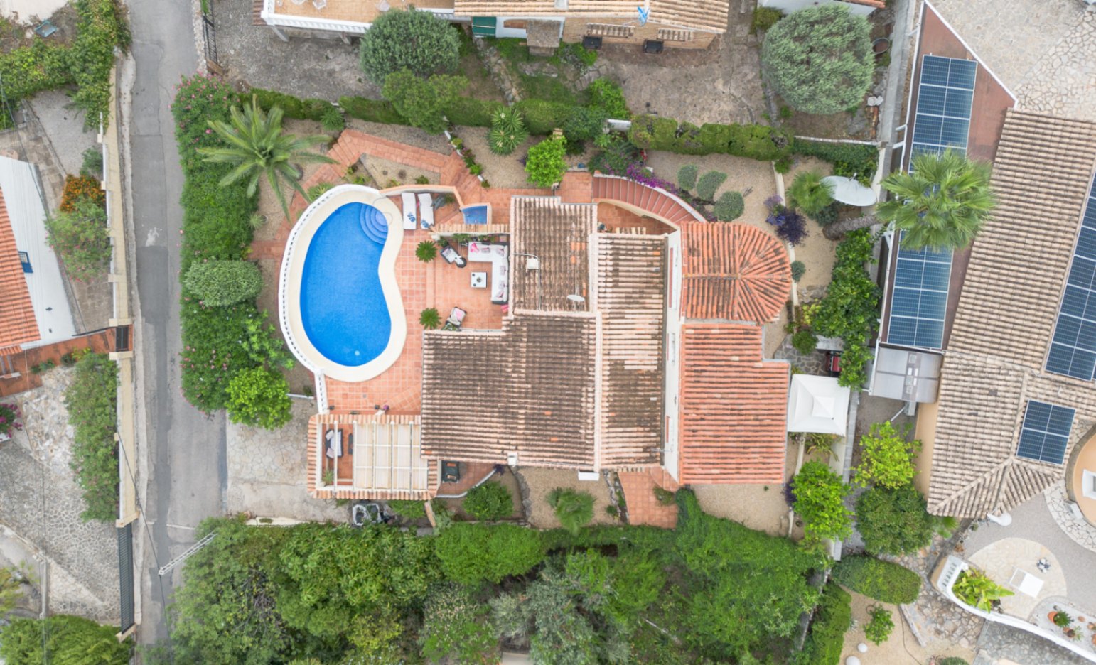 Beautiful Villa with Private Pool for Sale in El Aspre, Orba