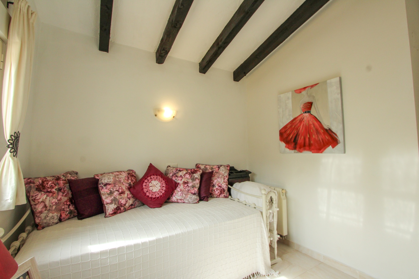 Beautiful Villa with Private Pool for Sale in El Aspre, Orba