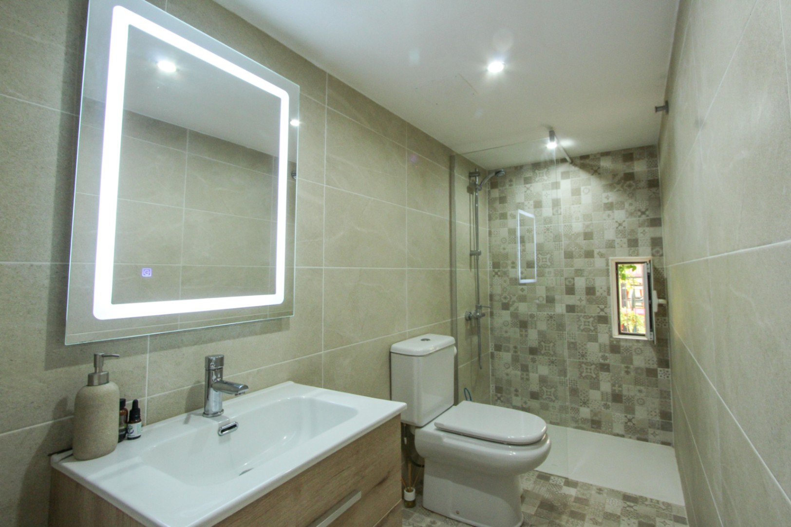 Beautiful Villa with Private Pool for Sale in El Aspre, Orba