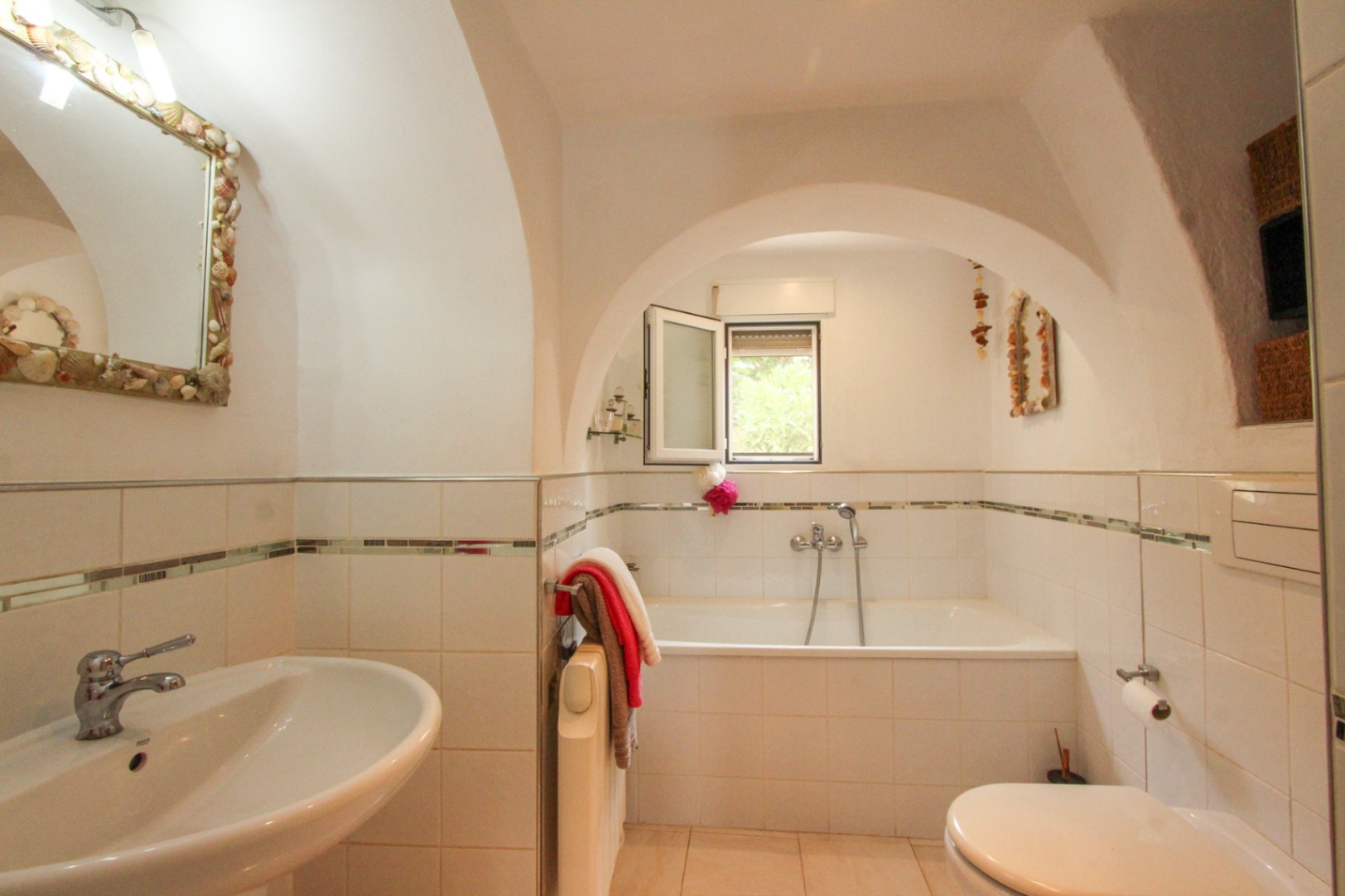 Beautiful Villa with Private Pool for Sale in El Aspre, Orba