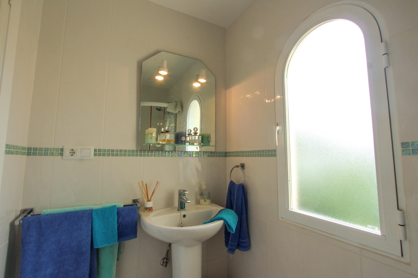 Beautiful Villa with Private Pool for Sale in El Aspre, Orba
