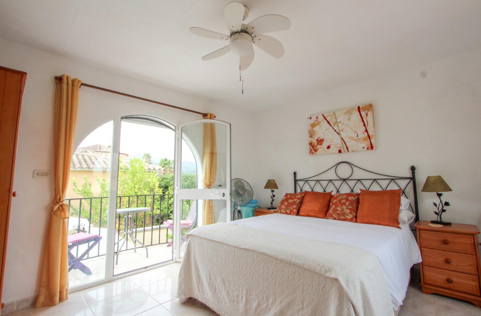 Beautiful Villa with Private Pool for Sale in El Aspre, Orba