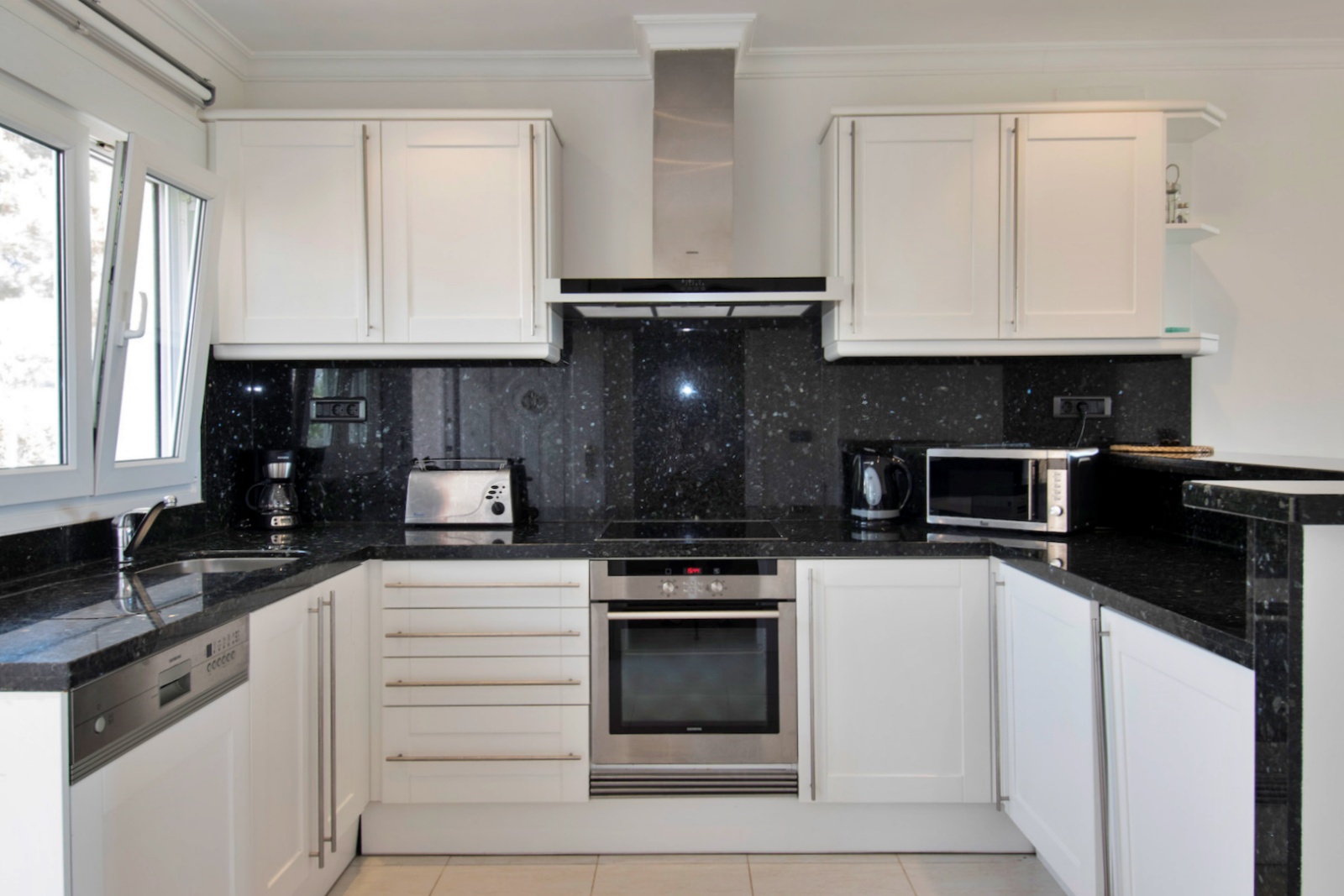 2-Bedroom Apartment in Benissa Costa For Sale 