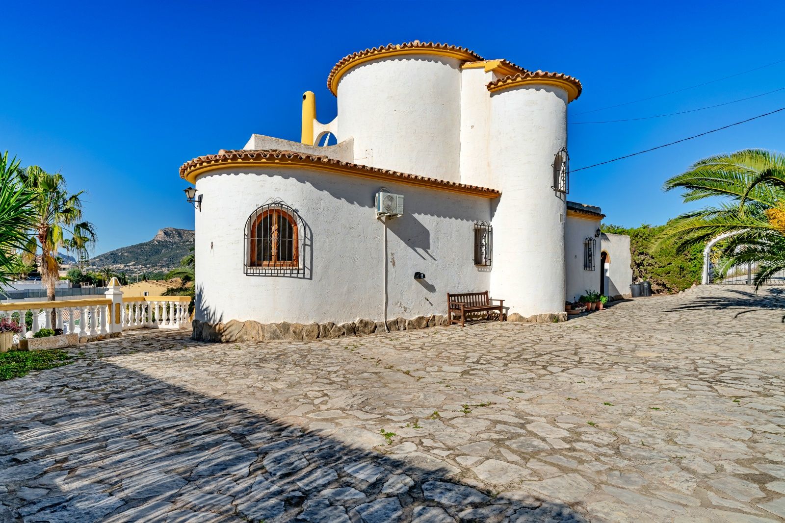 3 Bedroom Detached House in Calpe with Private Pool