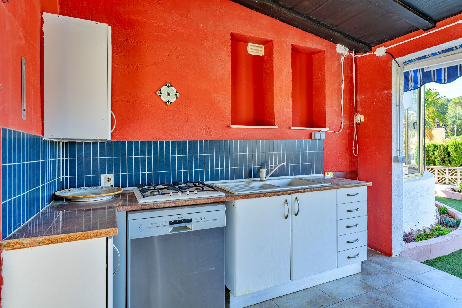 3 Bedroom Detached House in Calpe with Private Pool