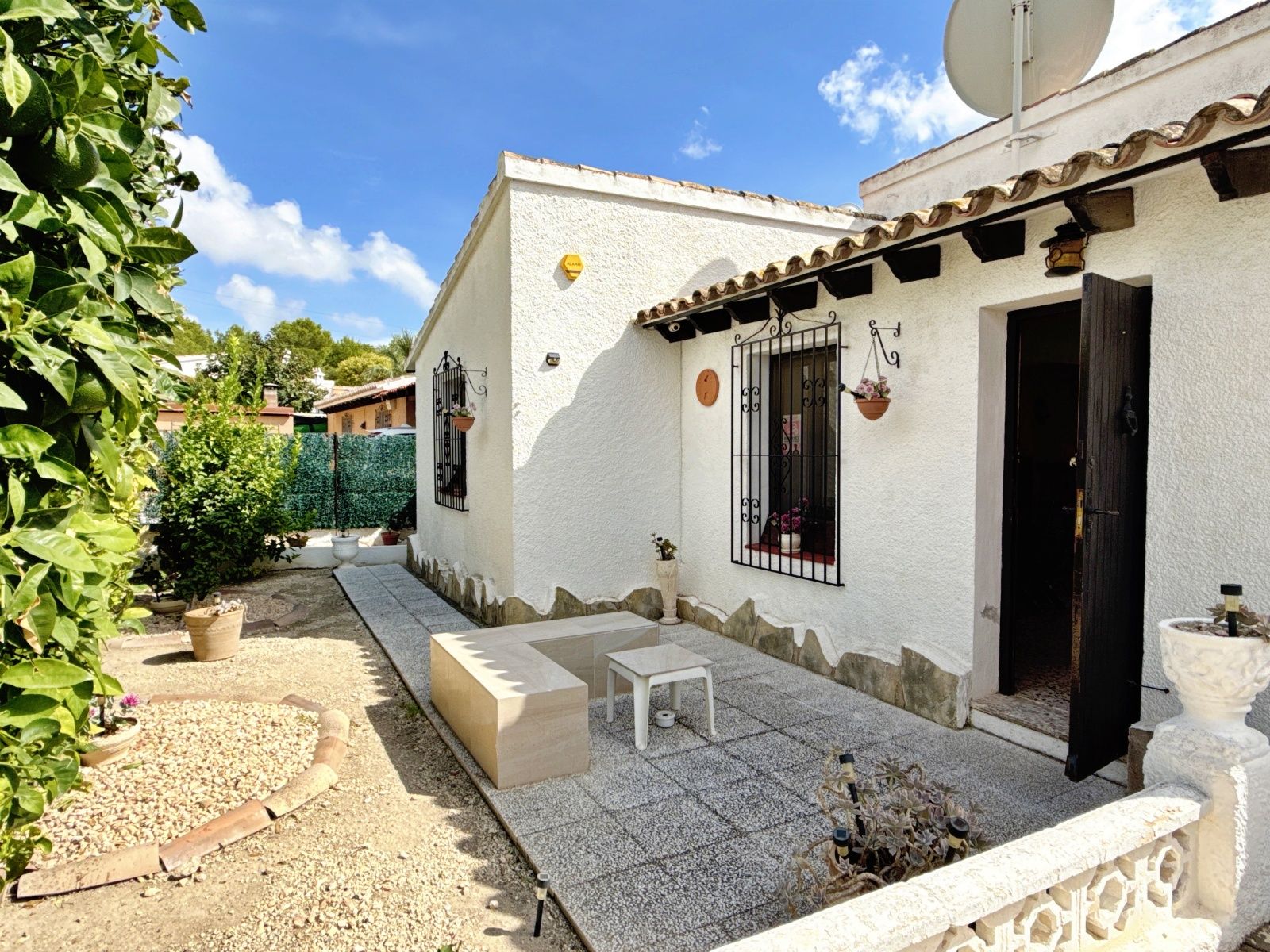2-Bedroom Bungalow For Sale in La Sabatera, Moraira