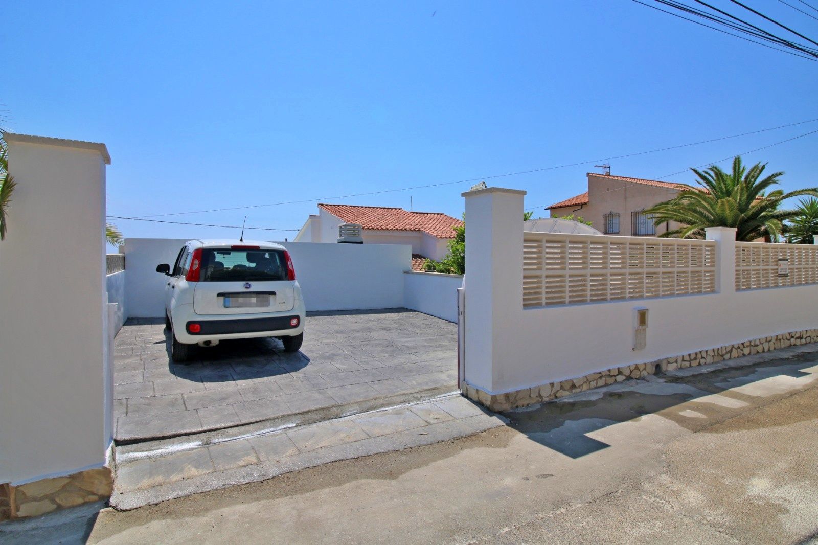 2 Bedroom Detached House in Calpe with Private Pool