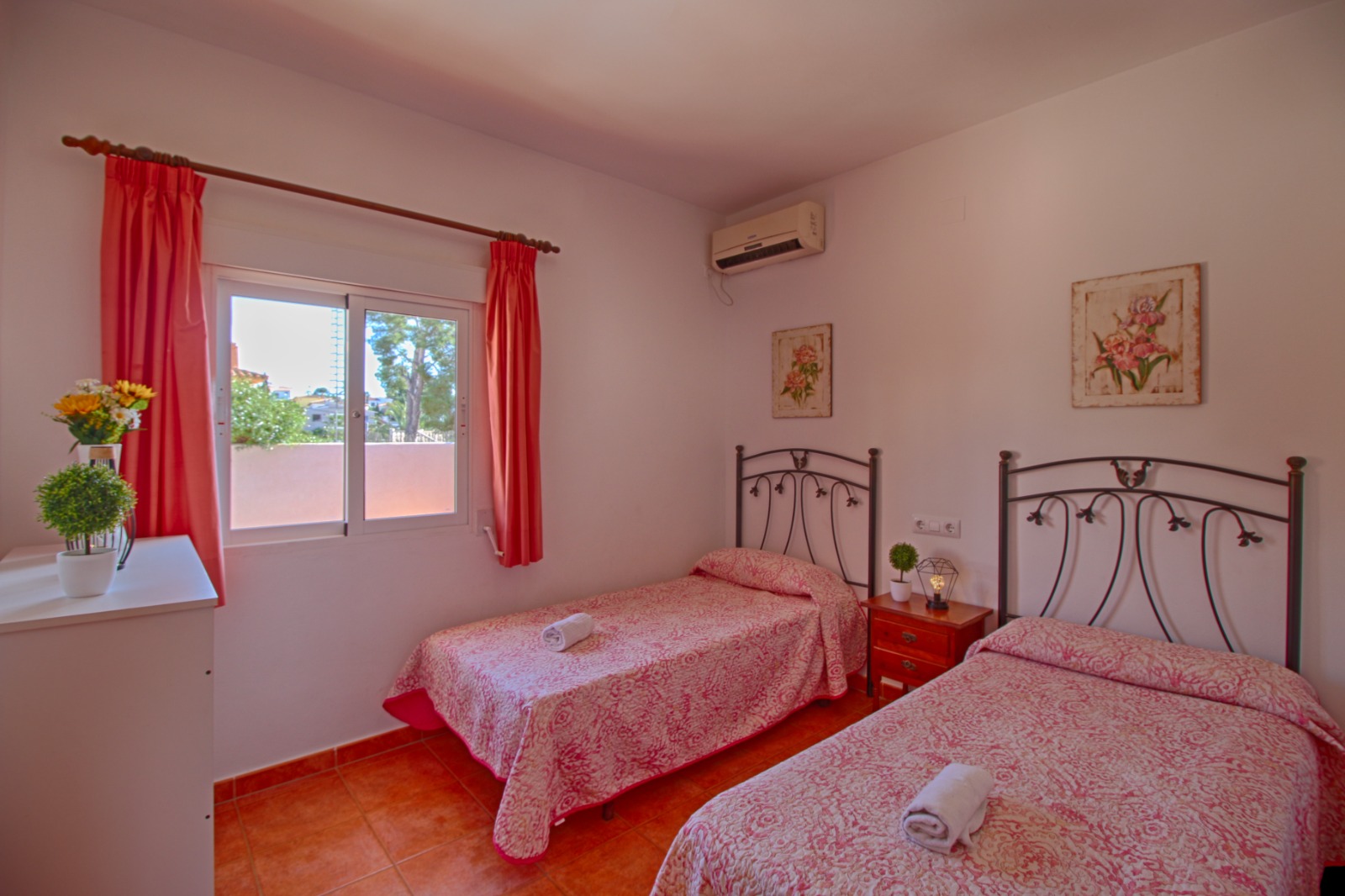 3 Bedroom Detached House in Calpe with Private Pool