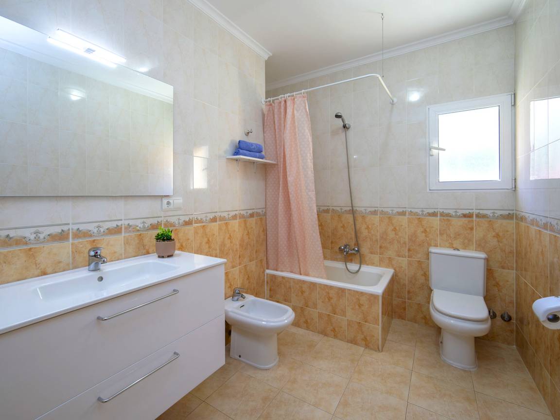 6 Bedroom Detached Villa in Calpe with Private Pool