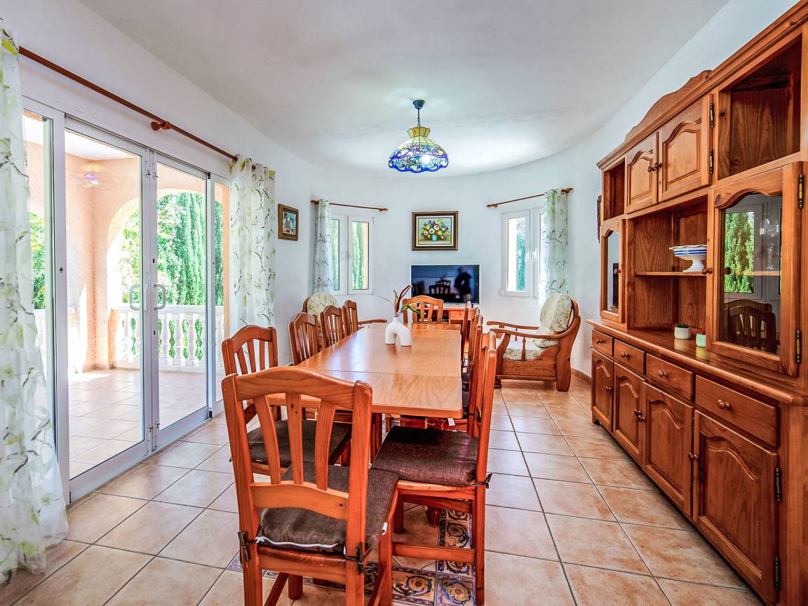 6 Bedroom Detached Villa in Calpe with Private Pool