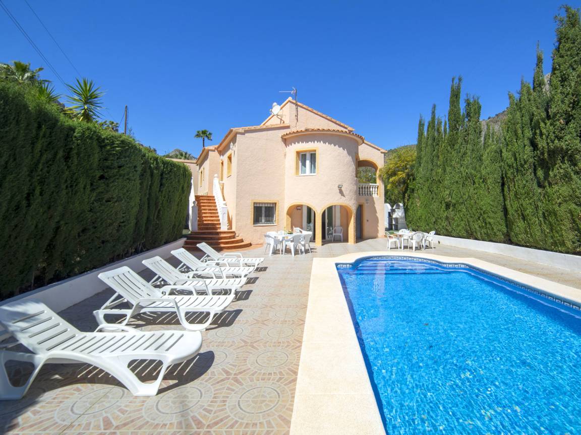 6 Bedroom Detached Villa in Calpe with Private Pool