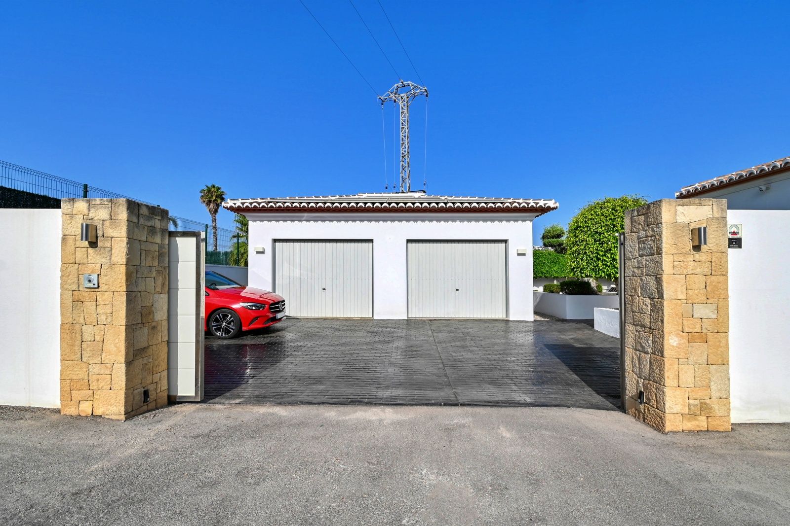 4-Bedroom Villa with Private Pool For Sale in Paichi, Moraira