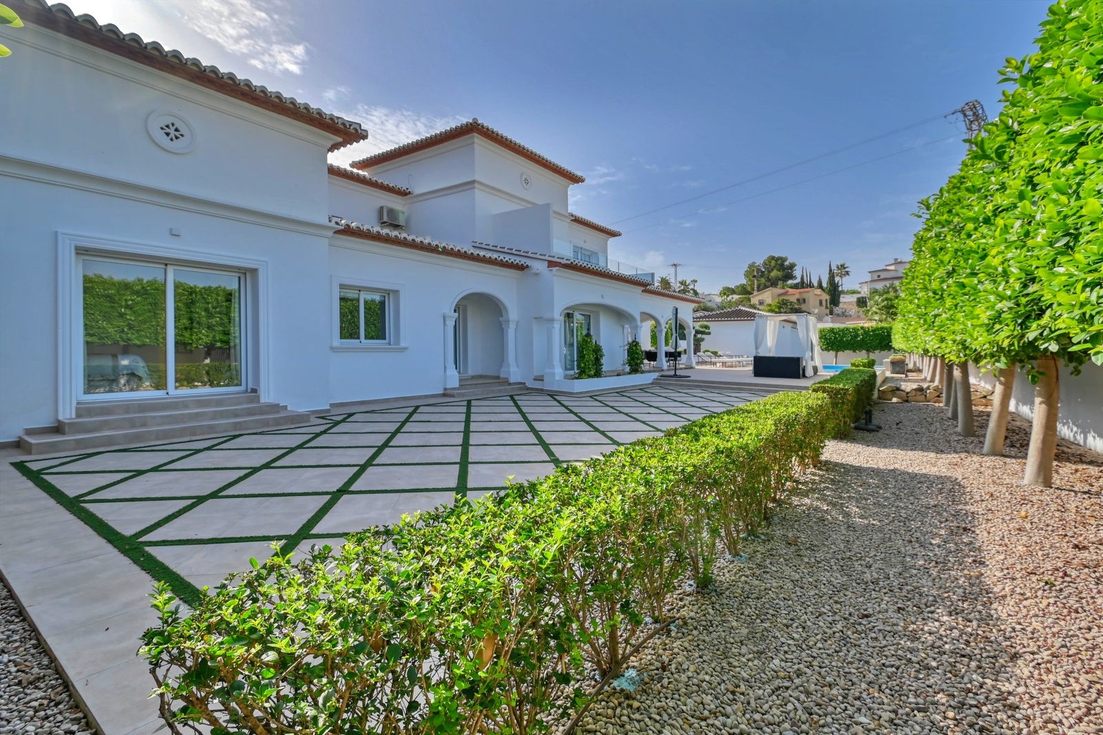 4-Bedroom Villa with Private Pool For Sale in Paichi, Moraira