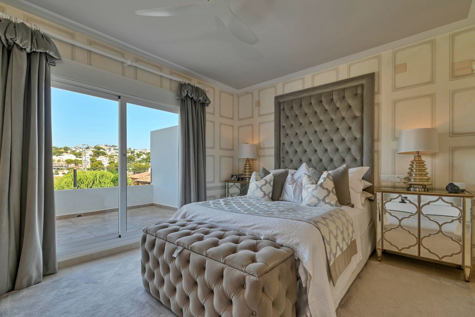 4-Bedroom Villa with Private Pool For Sale in Paichi, Moraira