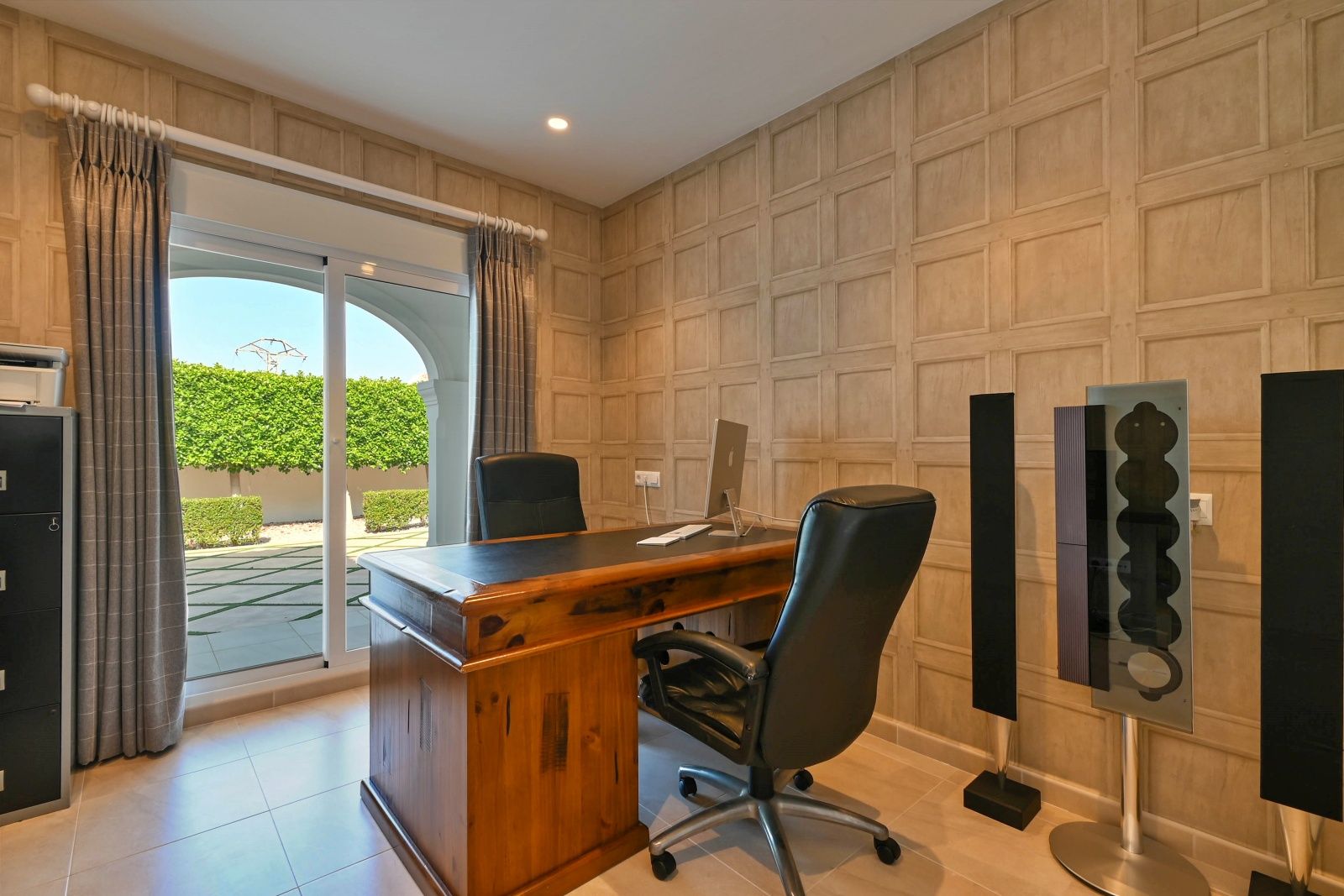 4-Bedroom Villa with Private Pool For Sale in Paichi, Moraira