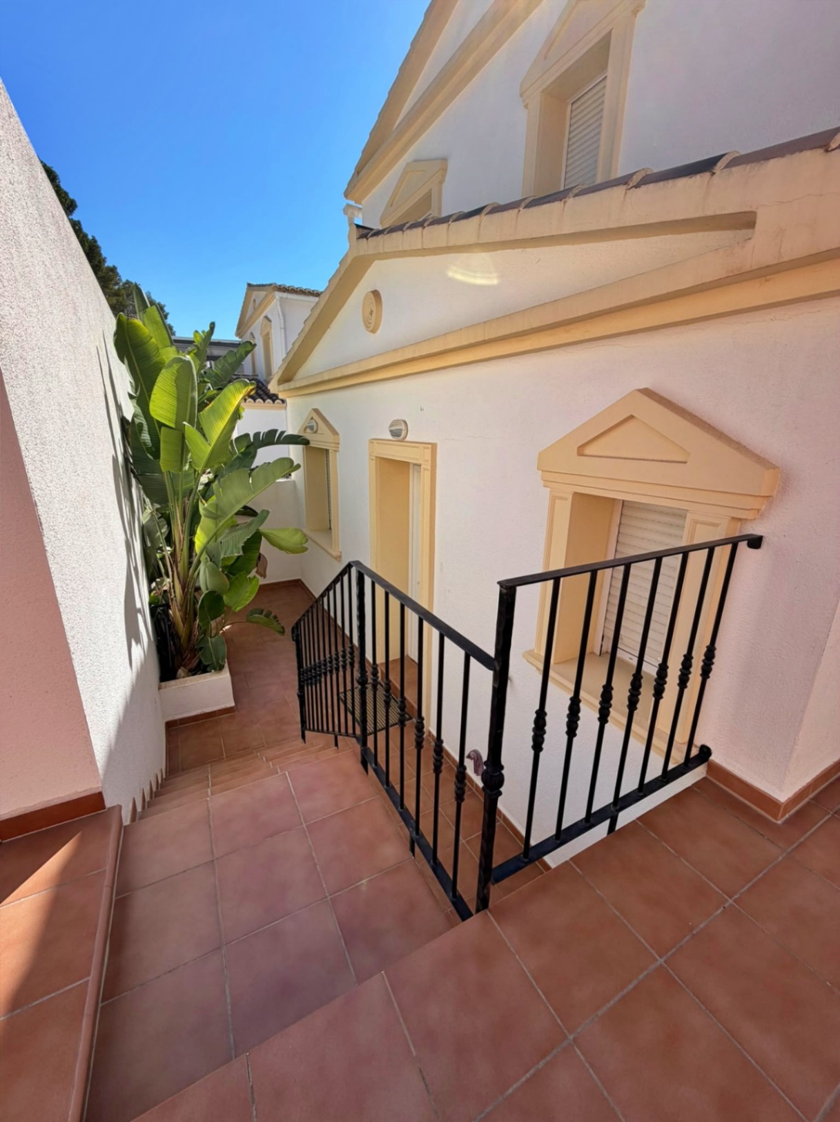 3 Bedroom Semi-Detached House in Calpe with Pool