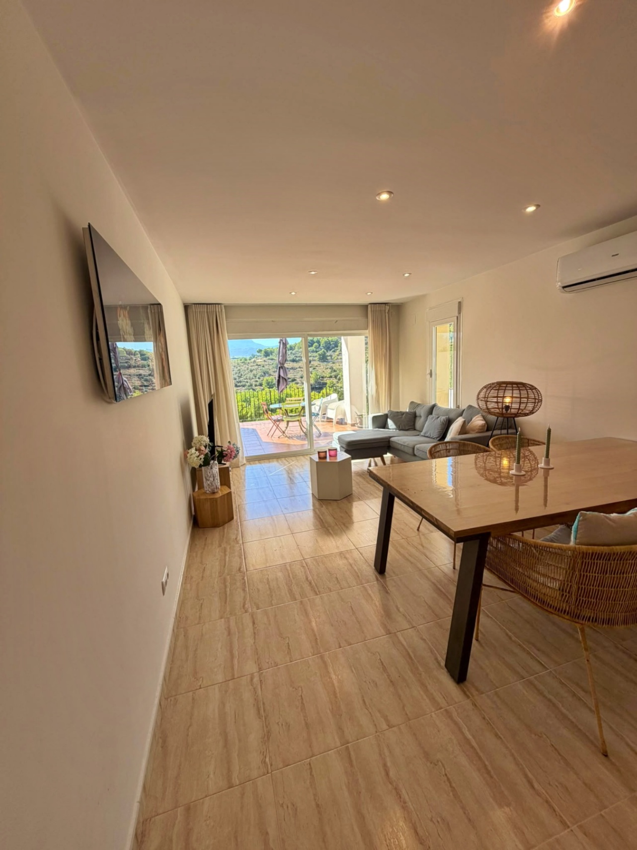3 Bedroom Semi-Detached House in Calpe with Pool
