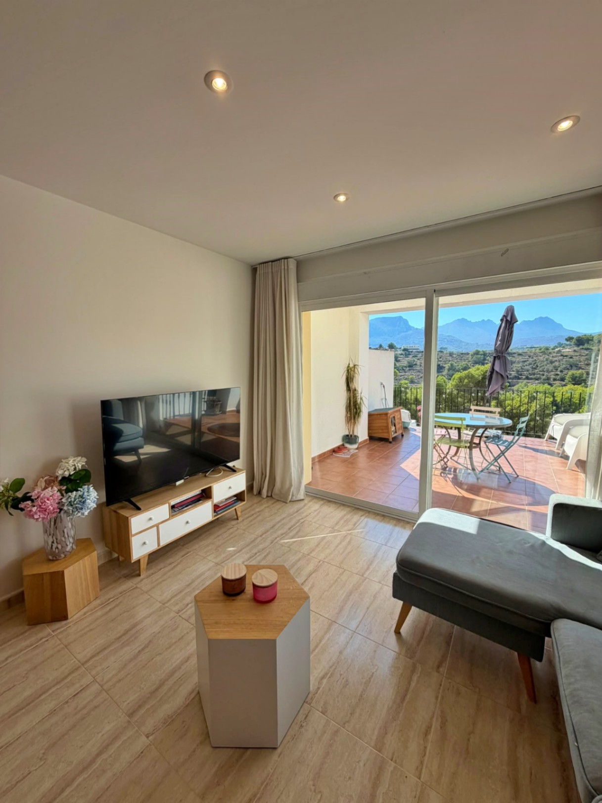 3 Bedroom Semi-Detached House in Calpe with Pool