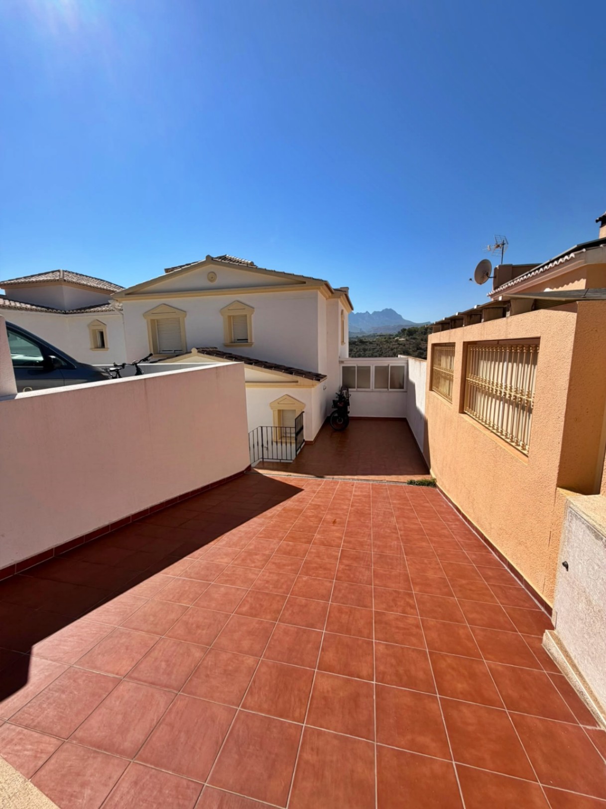 3 Bedroom Semi-Detached House in Calpe with Pool