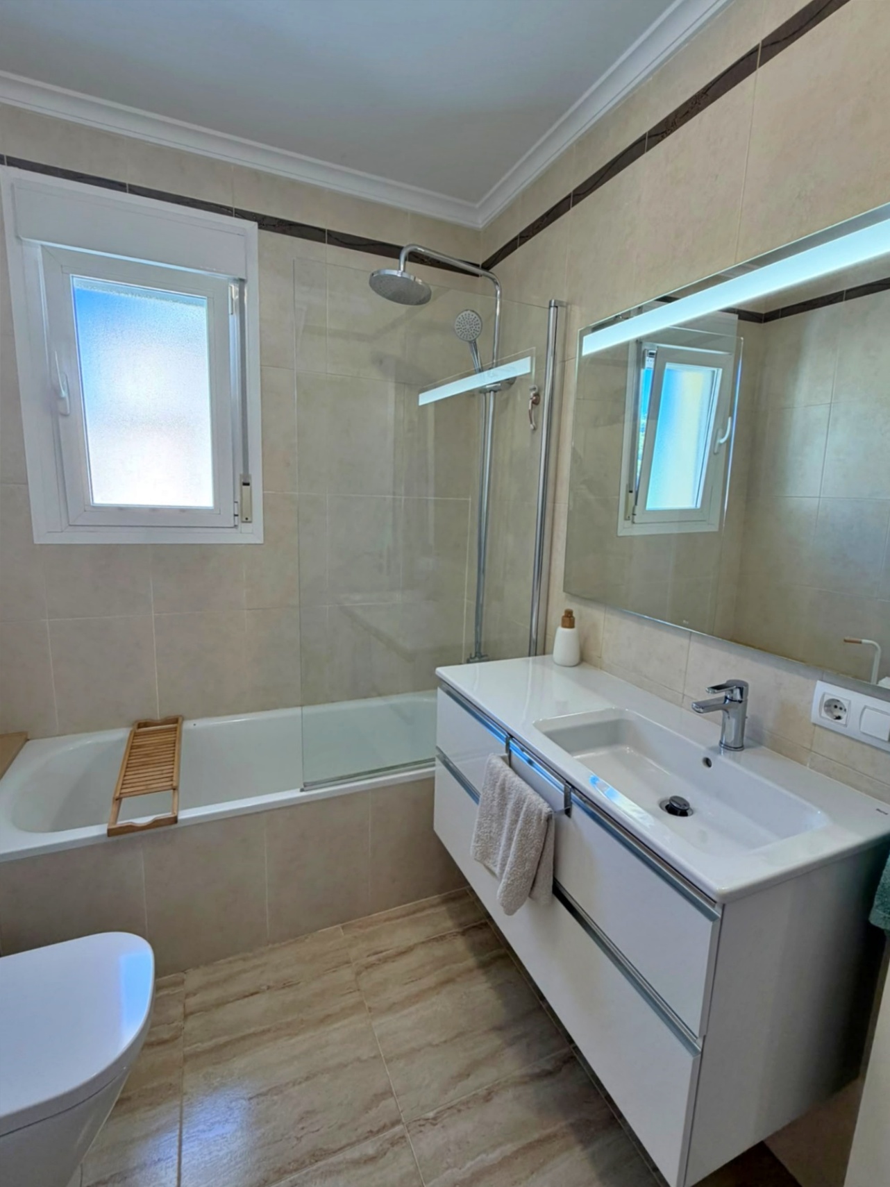 3 Bedroom Semi-Detached House in Calpe with Pool