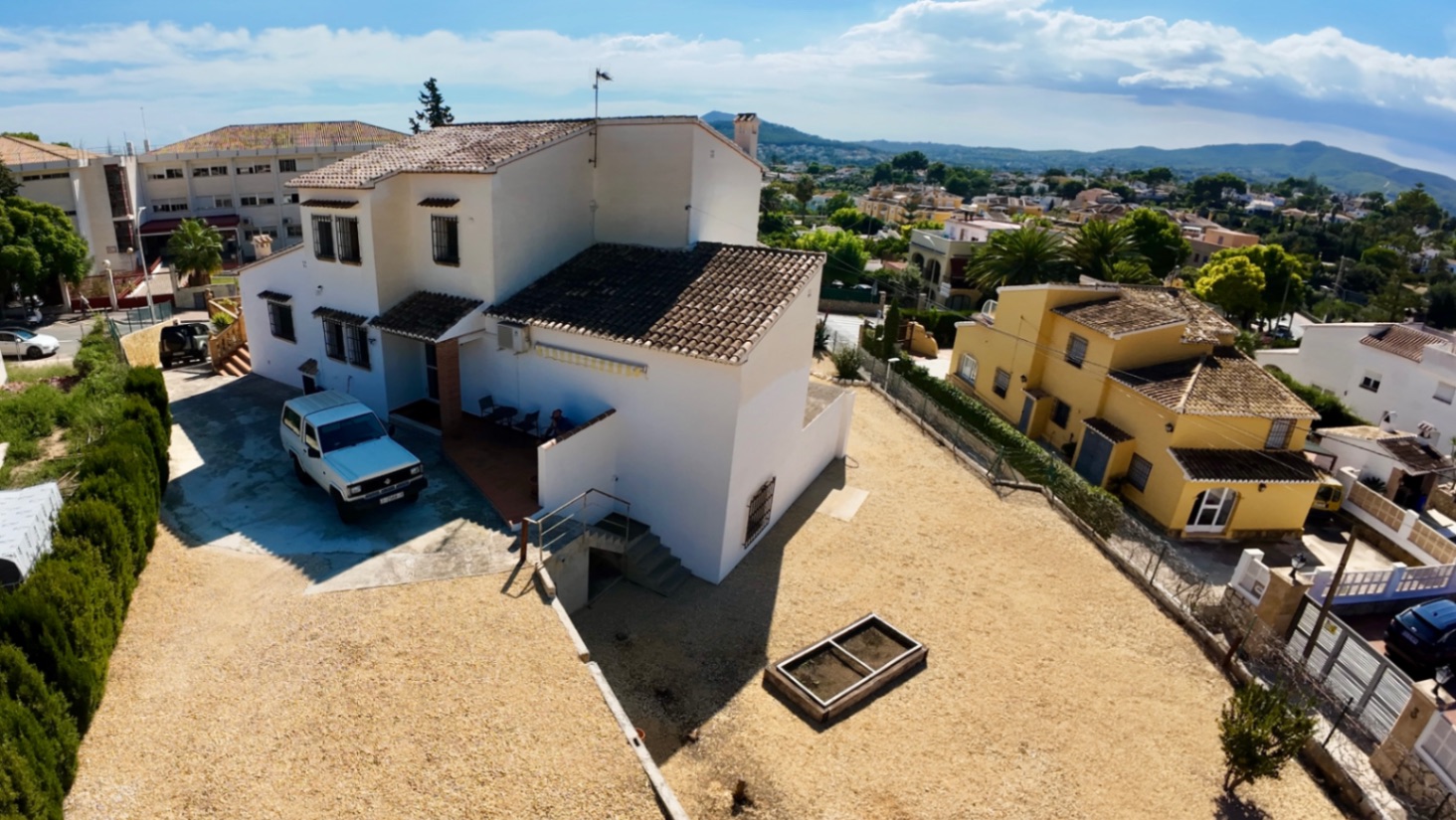 5 Bedroom Villa in Jávea with Large Garage and Workshop Space