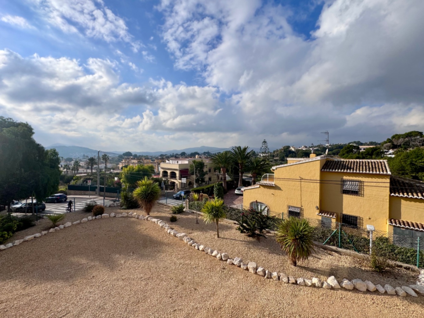 5 Bedroom Villa in Jávea with Large Garage and Workshop Space