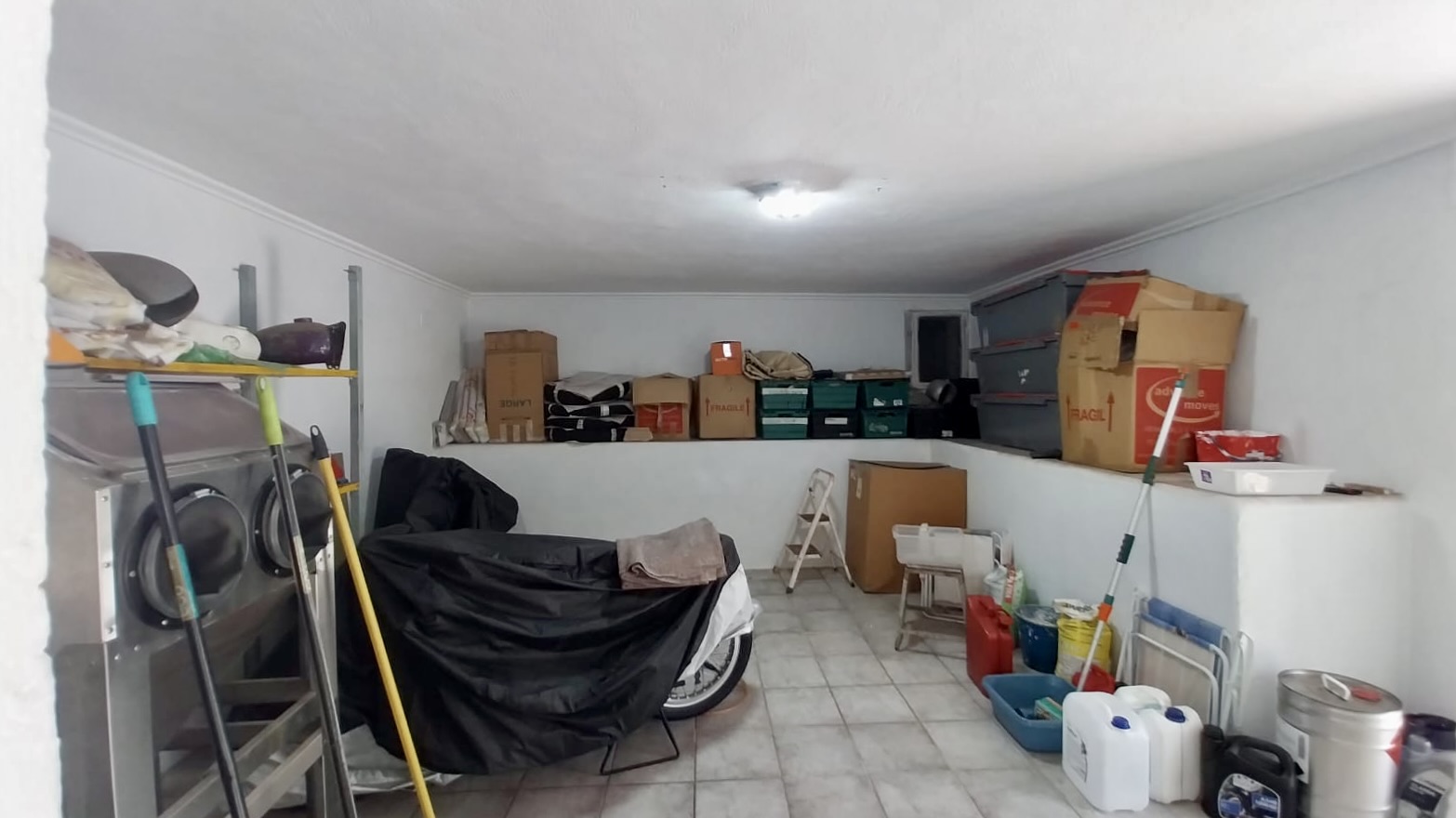 5 Bedroom Villa in Jávea with Large Garage and Workshop Space