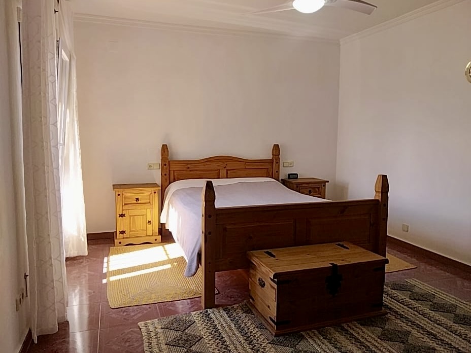 5 Bedroom Villa in Jávea with Large Garage and Workshop Space