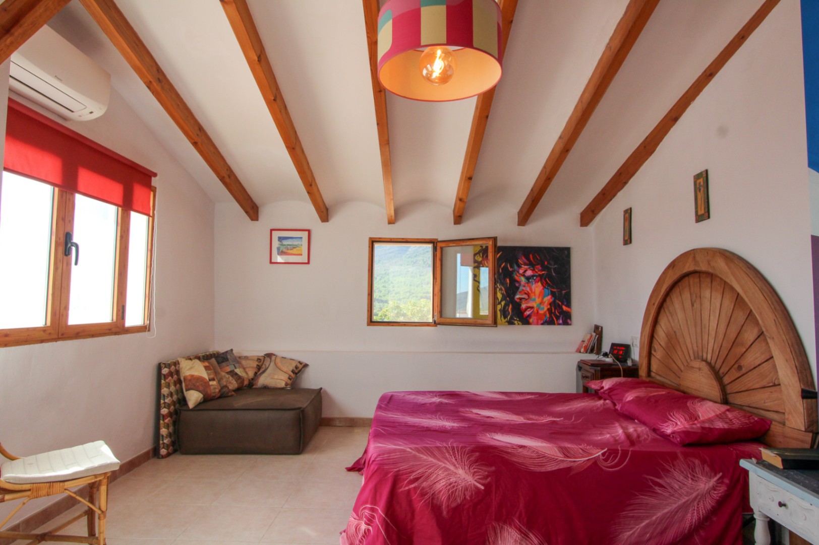 Rustic 4-Bedroom Townhouse with Mountain Views and Terrace