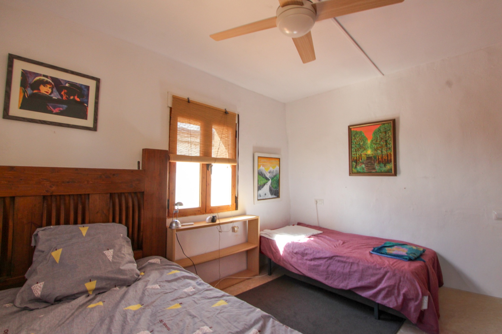 Rustic 4-Bedroom Townhouse with Mountain Views and Terrace