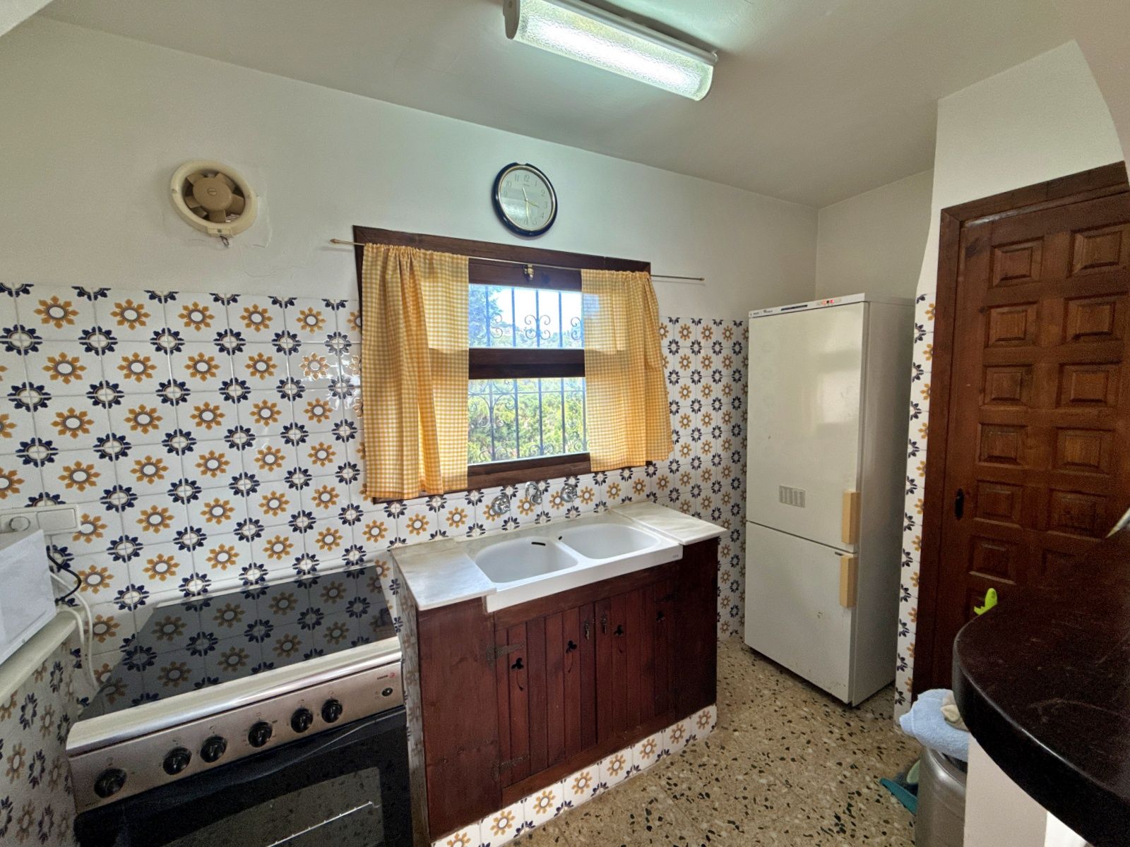 Villa for Sale in Baladrar, Benissa with Independent Guest Accommodation