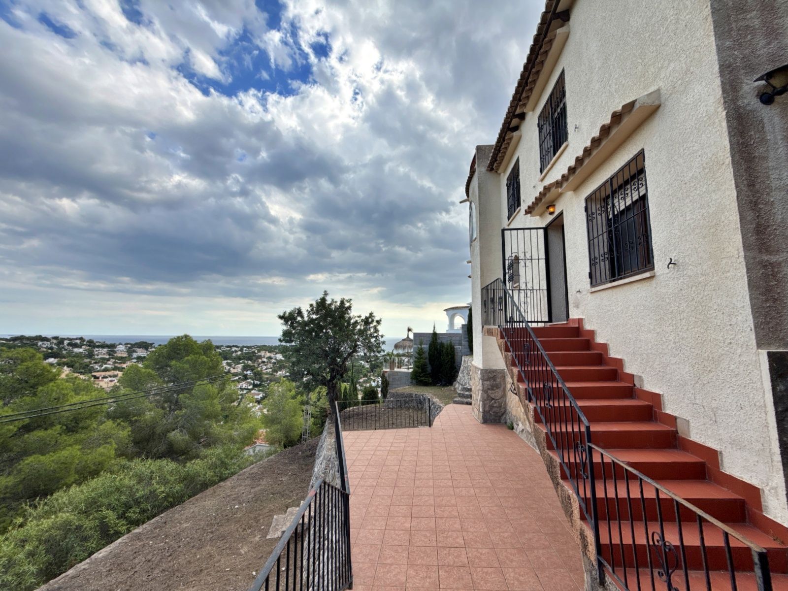Villa for Sale in Baladrar, Benissa with Independent Guest Accommodation