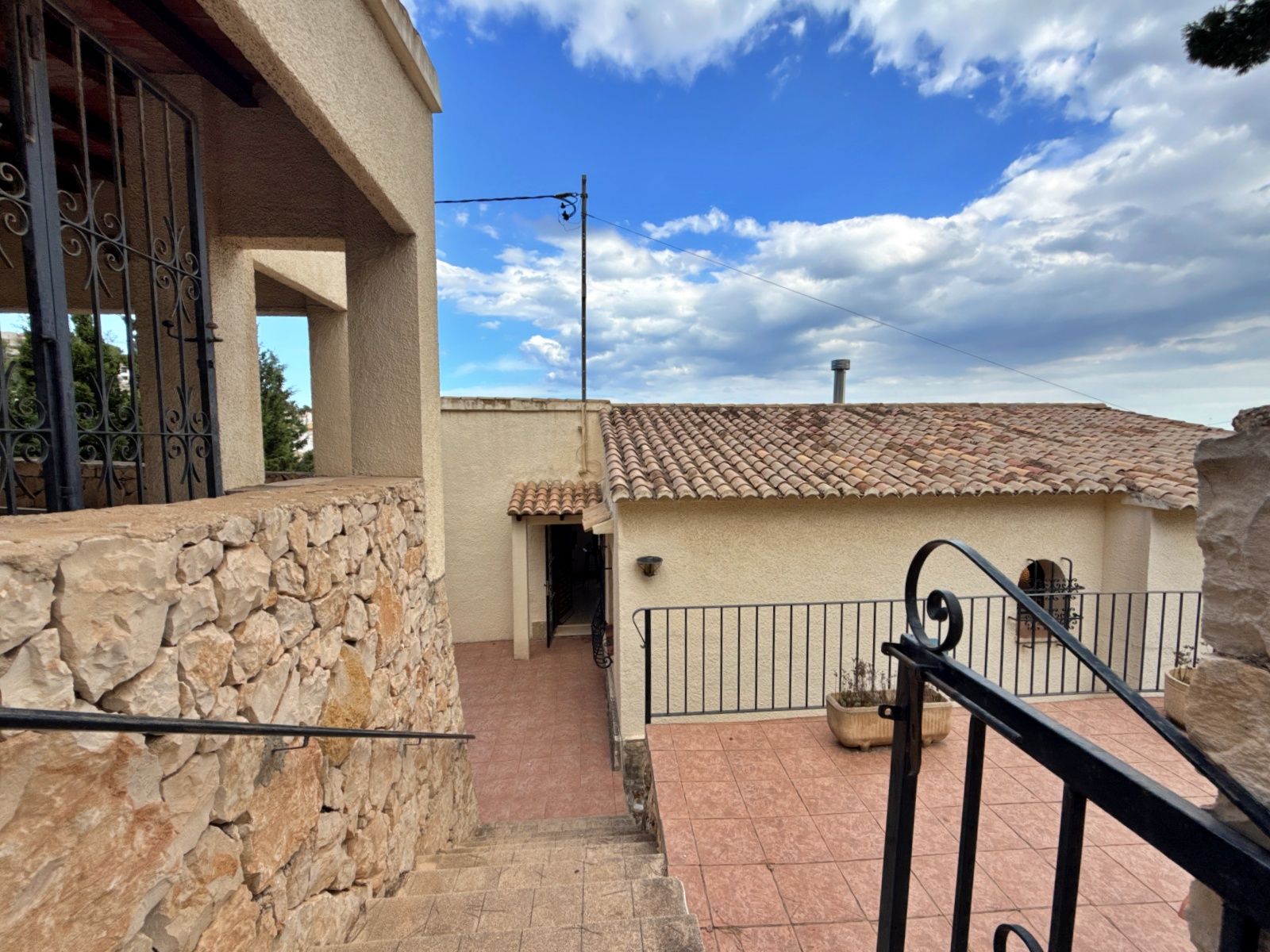 Villa for Sale in Baladrar, Benissa with Independent Guest Accommodation