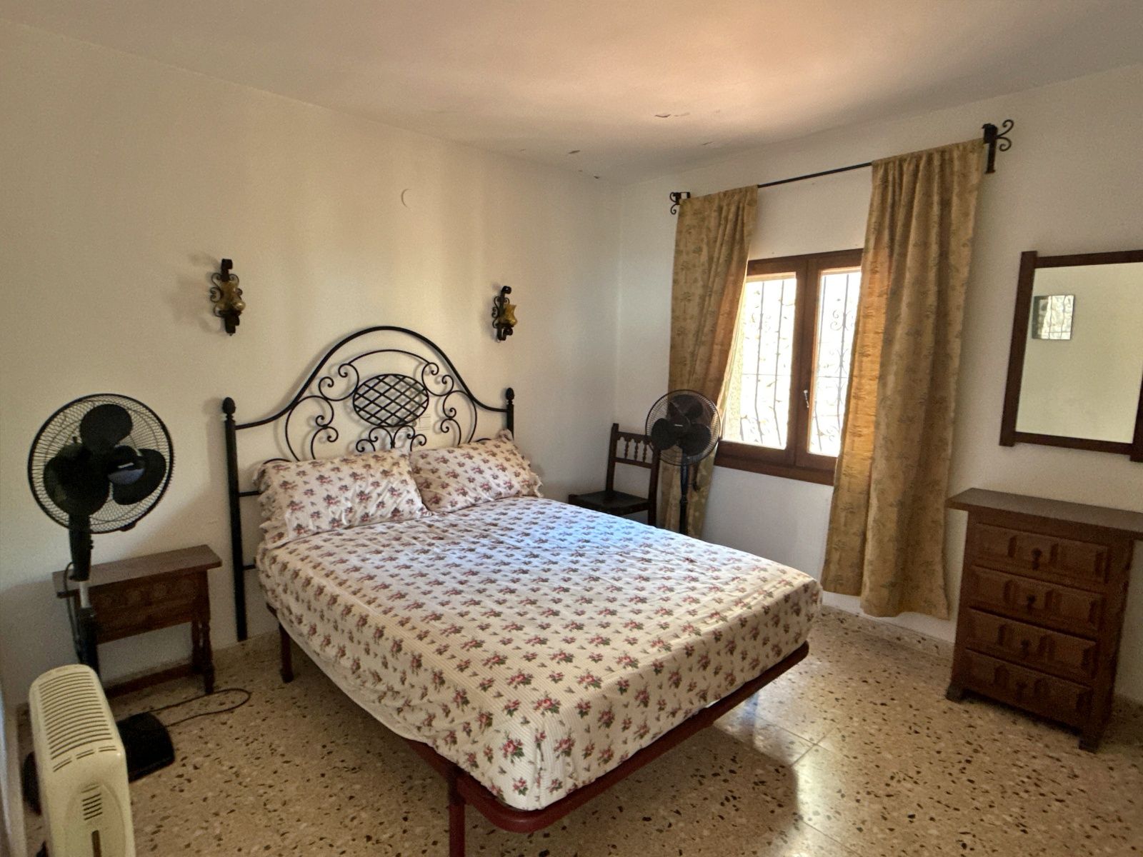 Villa for Sale in Baladrar, Benissa with Independent Guest Accommodation
