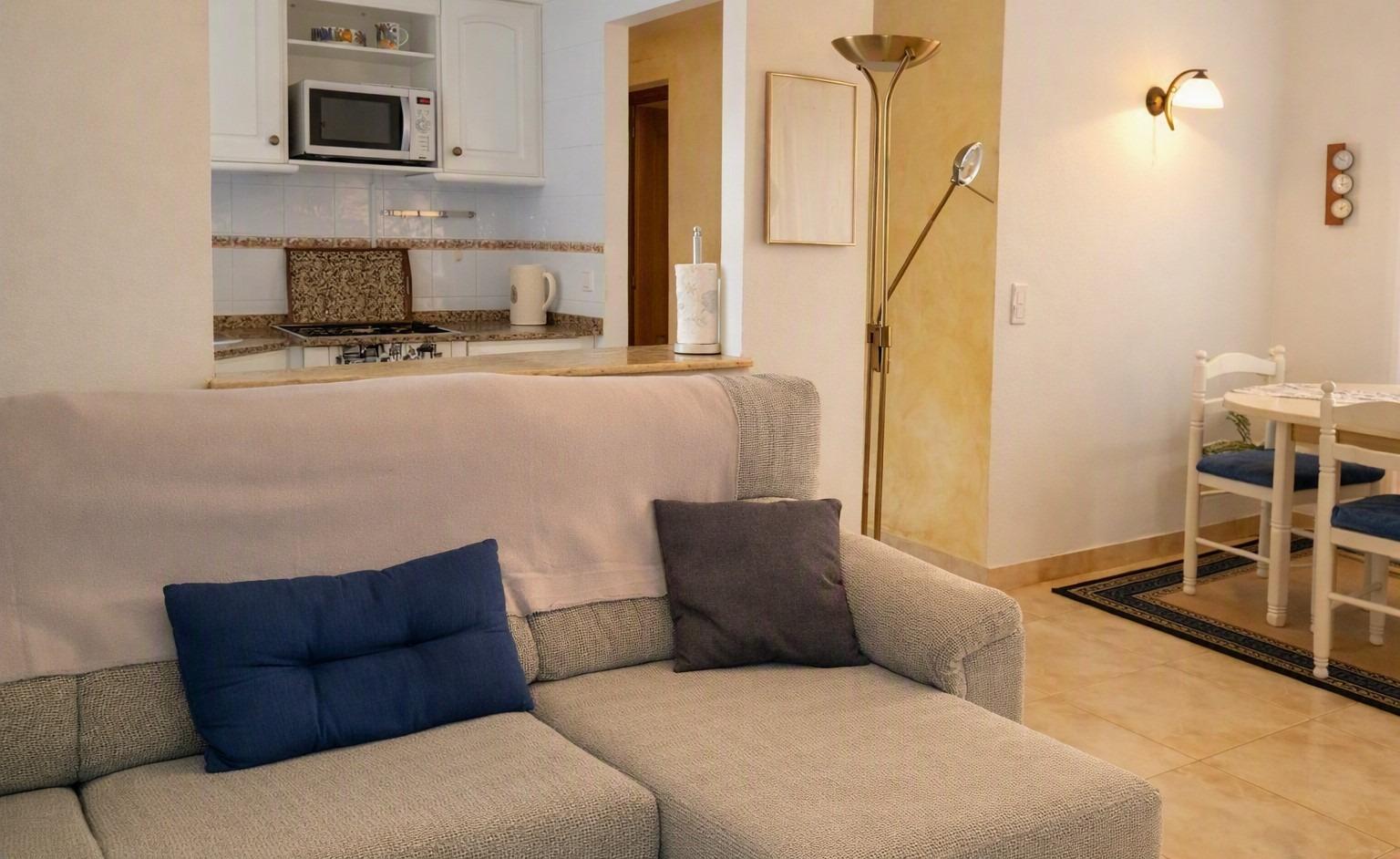 2-Bedroom Bungalow with Private Garden and Garage in Dénia