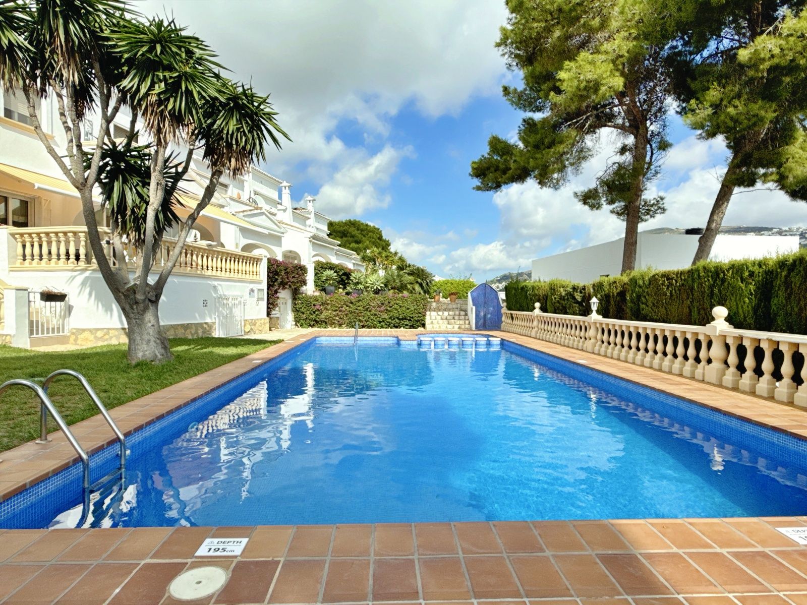 3-Bedroom Townhouse for Sale in Sol Park, Moraira with Sea Views