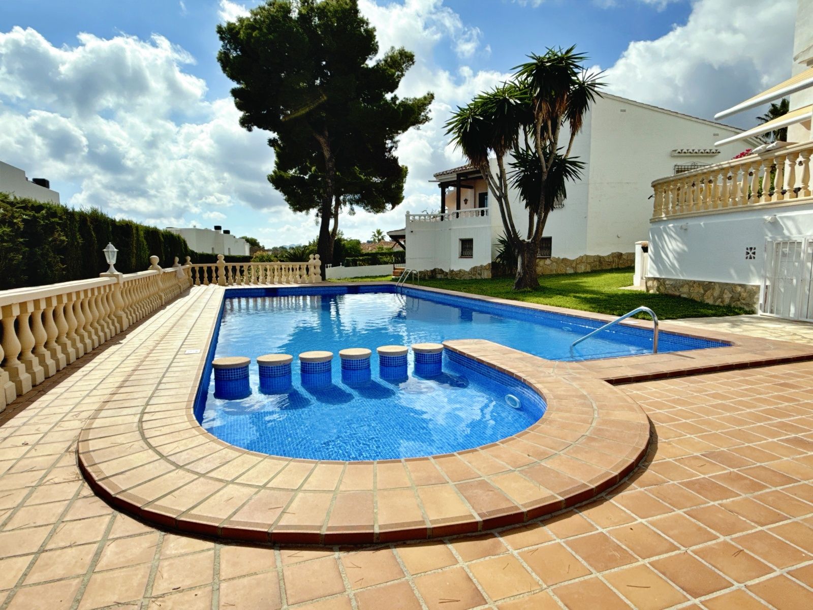3-Bedroom Townhouse for Sale in Sol Park, Moraira with Sea Views
