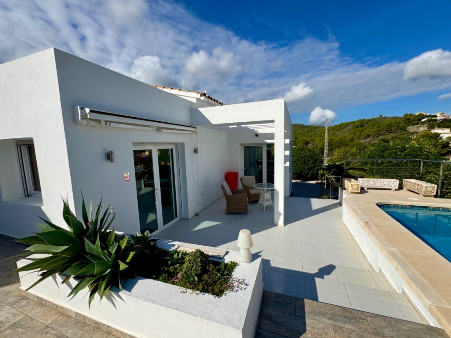 Villa for sale with Montgó views