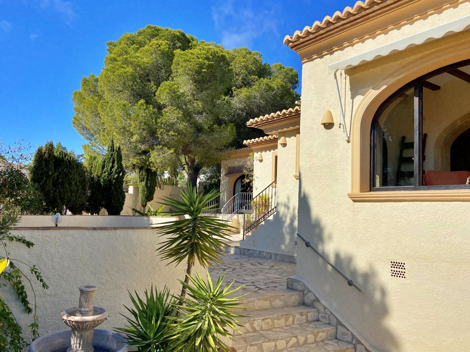 Villa na Sprzedaż na Moraira, Alicante