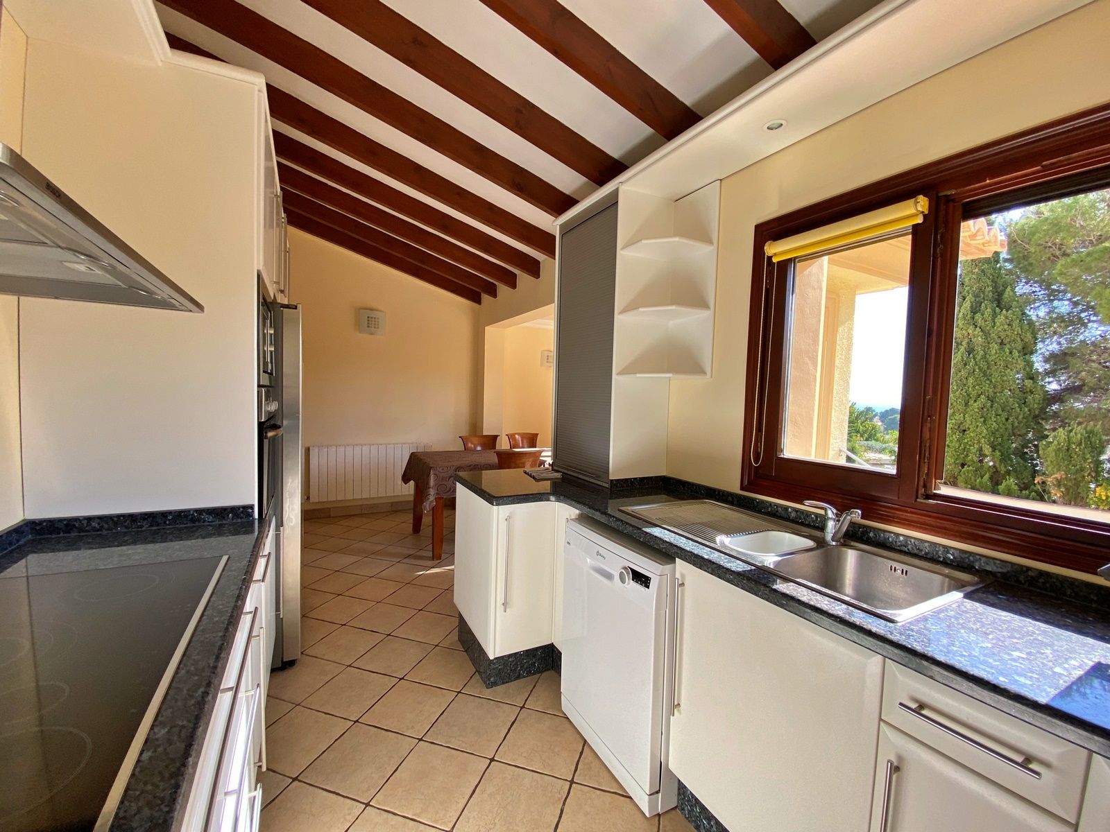 Villa met zeezicht op loopafstand van Moraira te koop