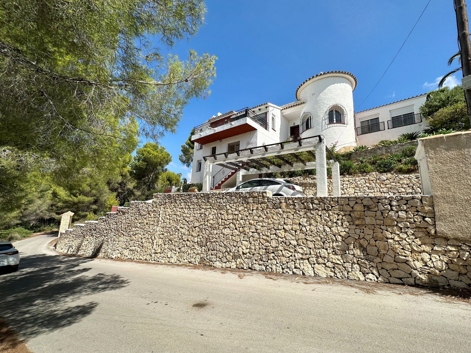 Large villa for sale in Moraira, La Sabatera